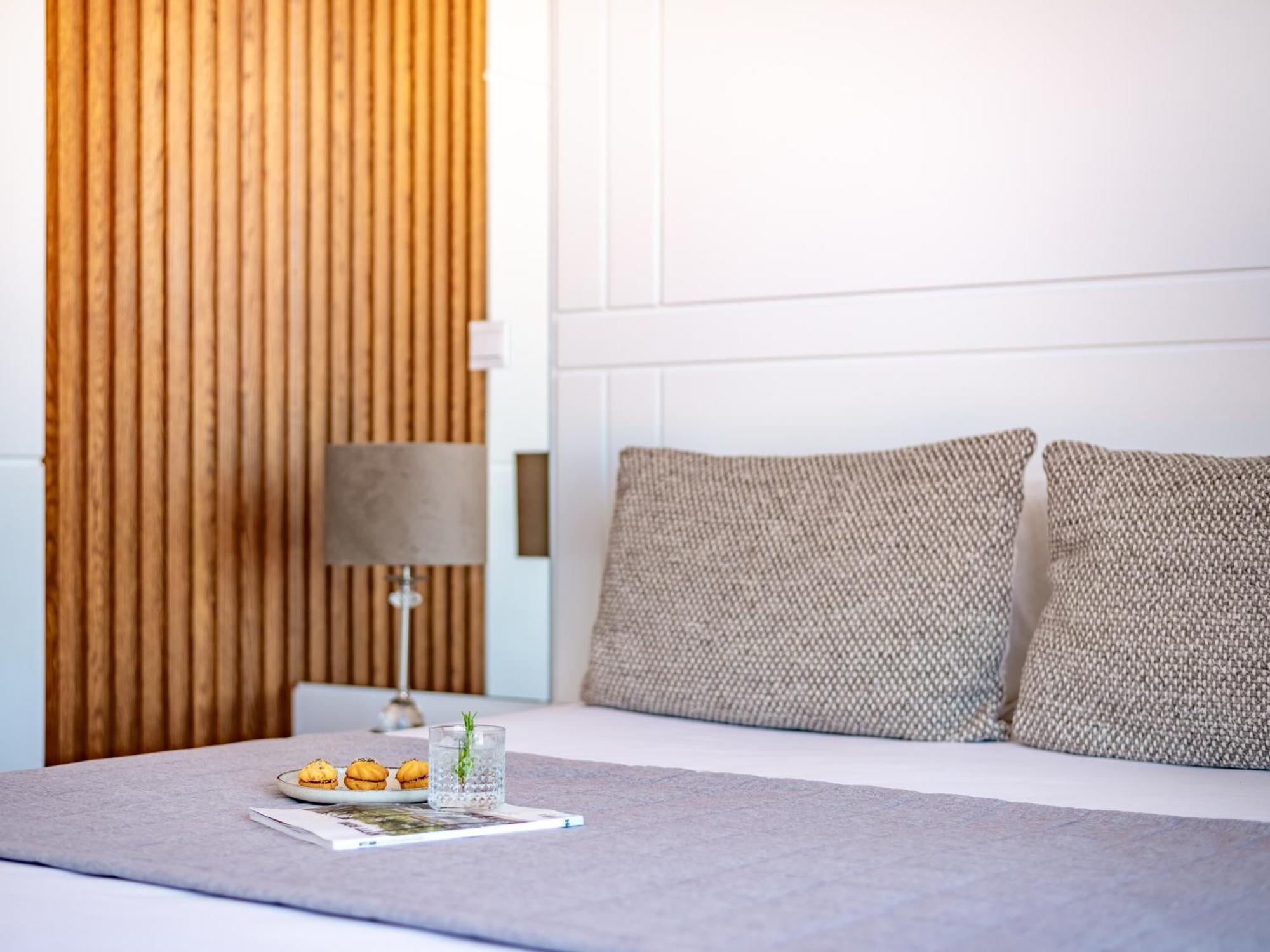 Sanders Gaia - Bright Two-Bedroom Apartment With Sea View 拉纳卡 外观 照片